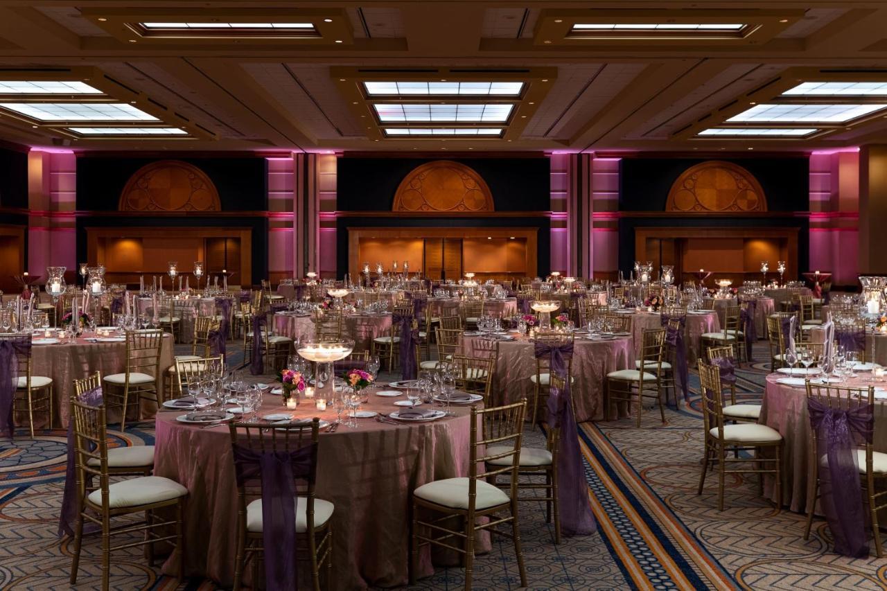 Hotel Sheraton Grand Riverwalk 4*